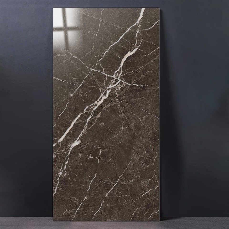 Smeđe keramičke pločice